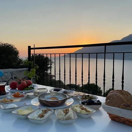 Guemues Yazar 3* Kaş