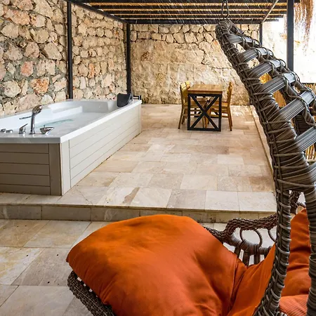Guemues Yazar Otel 3*