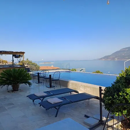 Otel Guemues Yazar Kaş